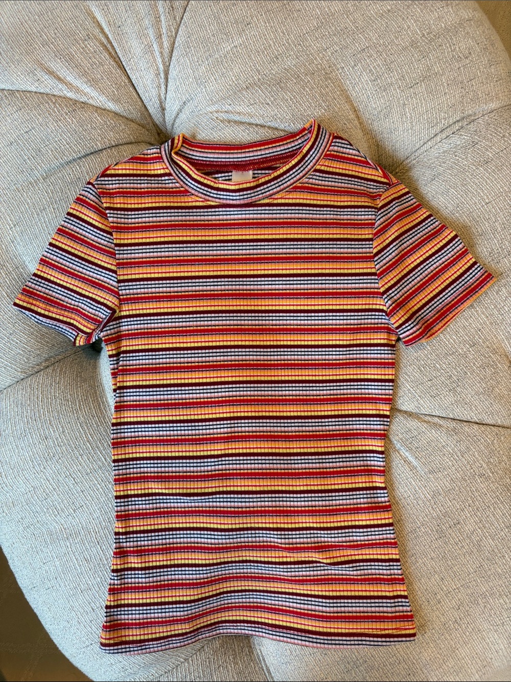 Ribbed crewneck form fitting T-shirt
